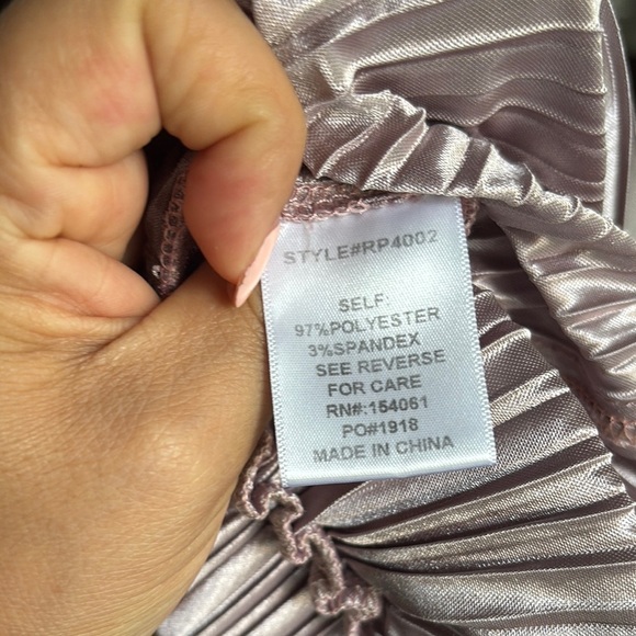 Casual Pleated Pants in Silver - Picture 6 of 6